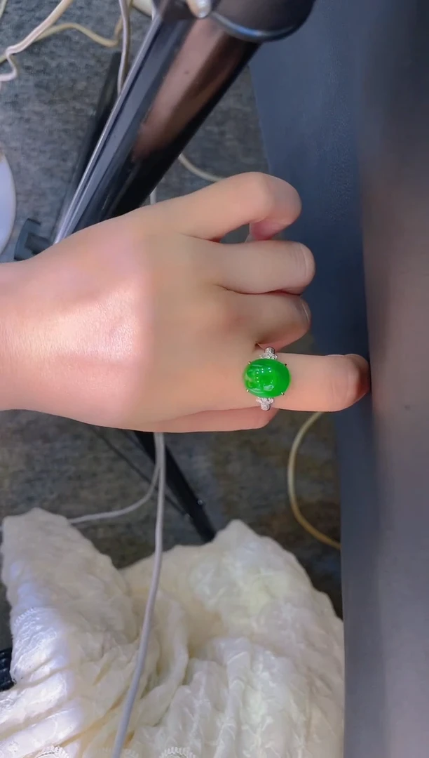 翡翠18K金镶嵌吊坠(不含链)A42