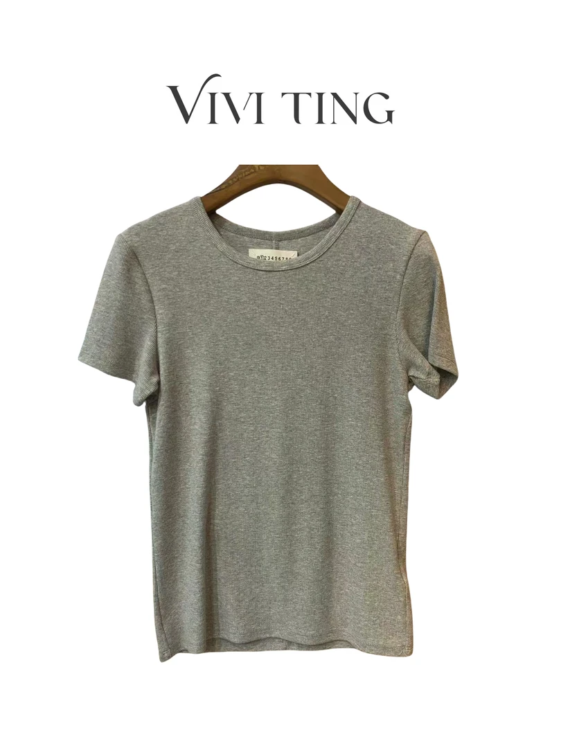 【VIVI·TING】婷姐推荐夏季百搭极简风修身圆领竖坑条T恤F85