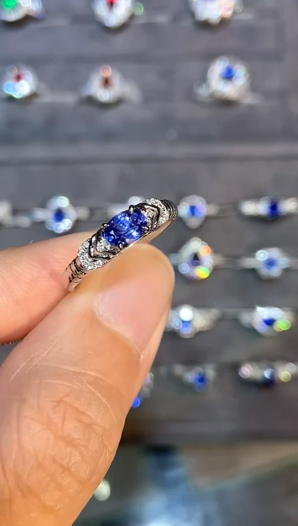 戒指蓝宝石18K金镶嵌【闪购】0.55ct/展会同步价