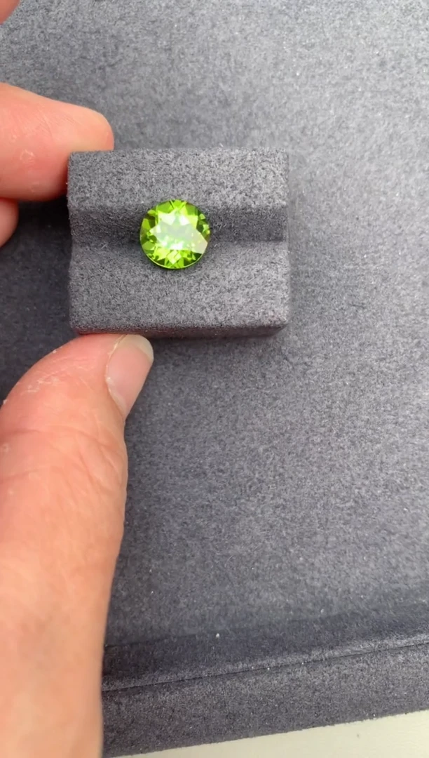 【闪购商品】橄榄石裸石未镶嵌3ct橄榄石