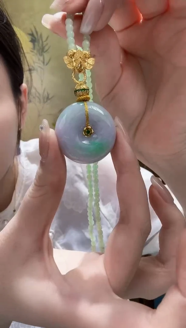 颈饰未镶嵌翡翠吊坠