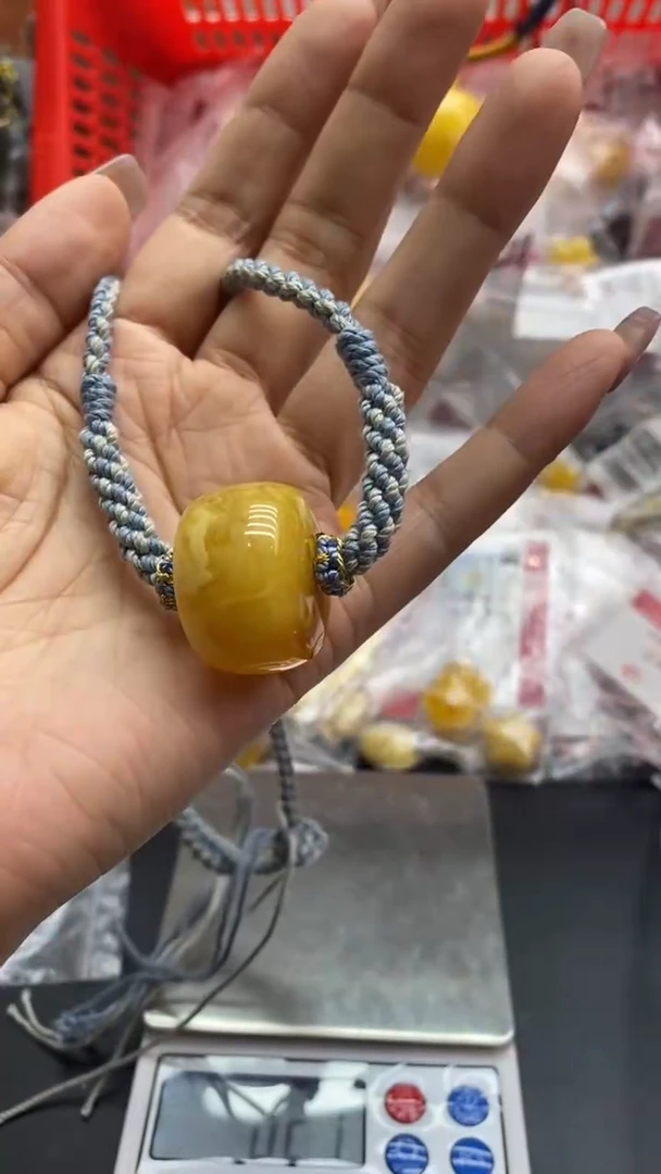 琥珀未镶嵌珠宝奇石2239