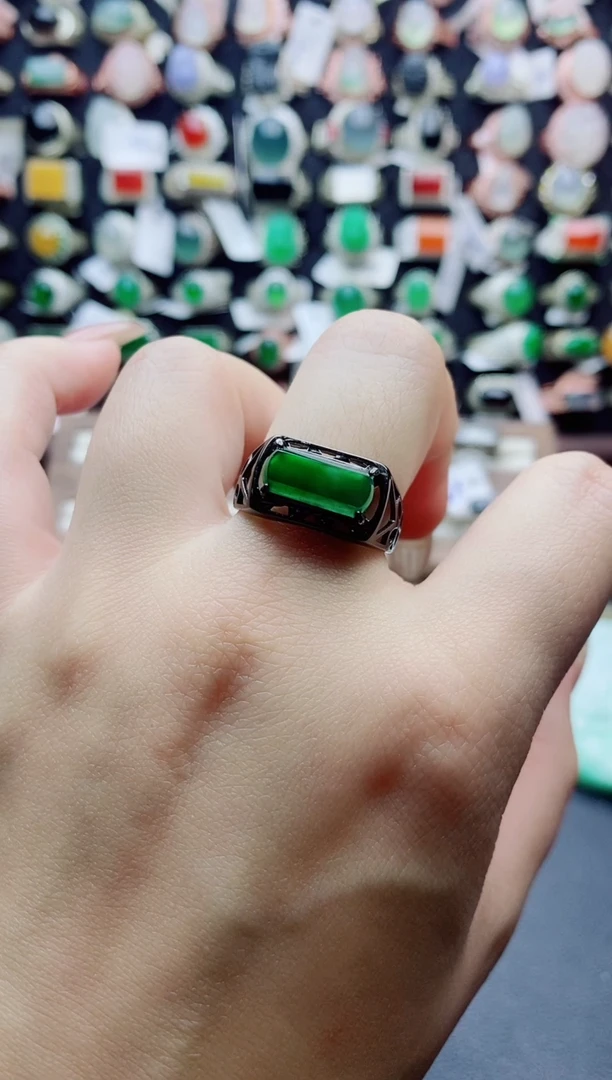 银S925镶嵌戒指翡翠天然翡翠A货男戒