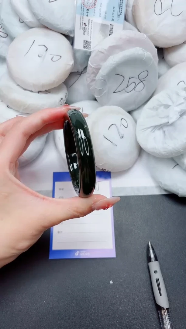 手镯和田玉未镶嵌M195-60.1