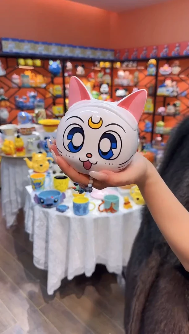 瓷片@@亚提密斯陶瓷带盖水杯