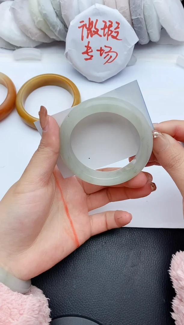 【闪购商品】石英质玉手镯未镶嵌88+53/54