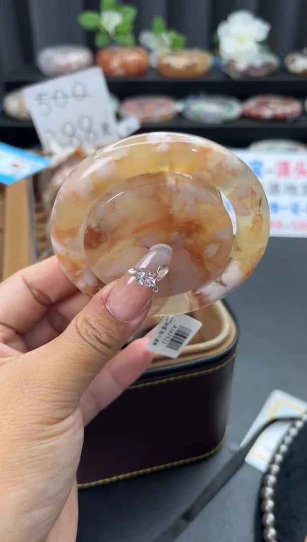 未镶嵌手镯石英质玉（52-53圈口）赠送镯心
