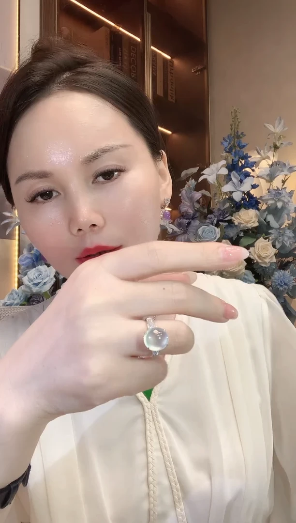 翡翠戒指18K金镶嵌D84 翡翠