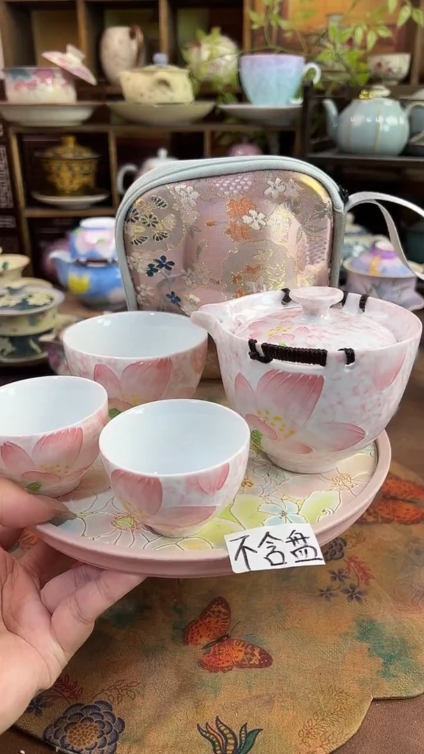 手绘 羊脂玉 1壶3杯1个包包 不含盘