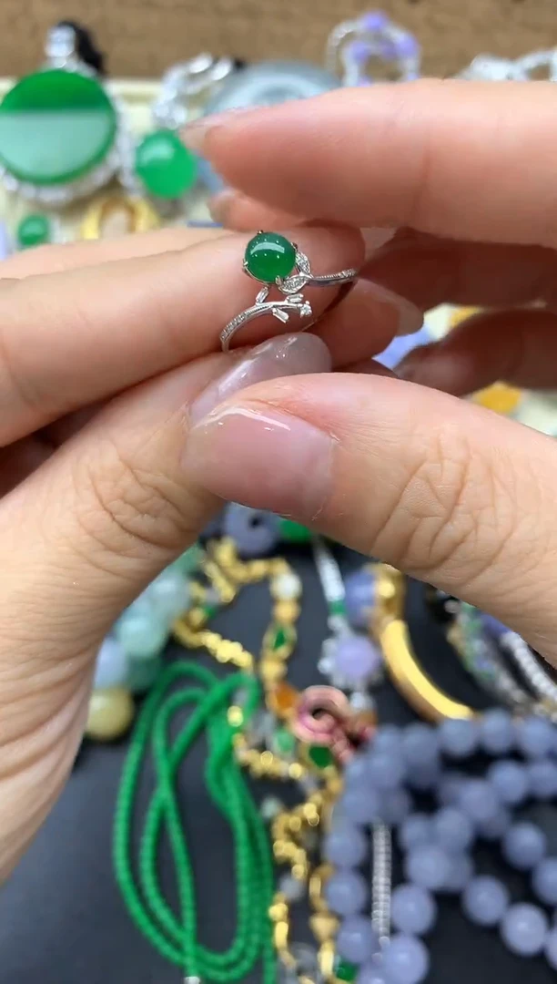 【闪购商品】翡翠戒指18K金镶嵌96-中国好珍宝