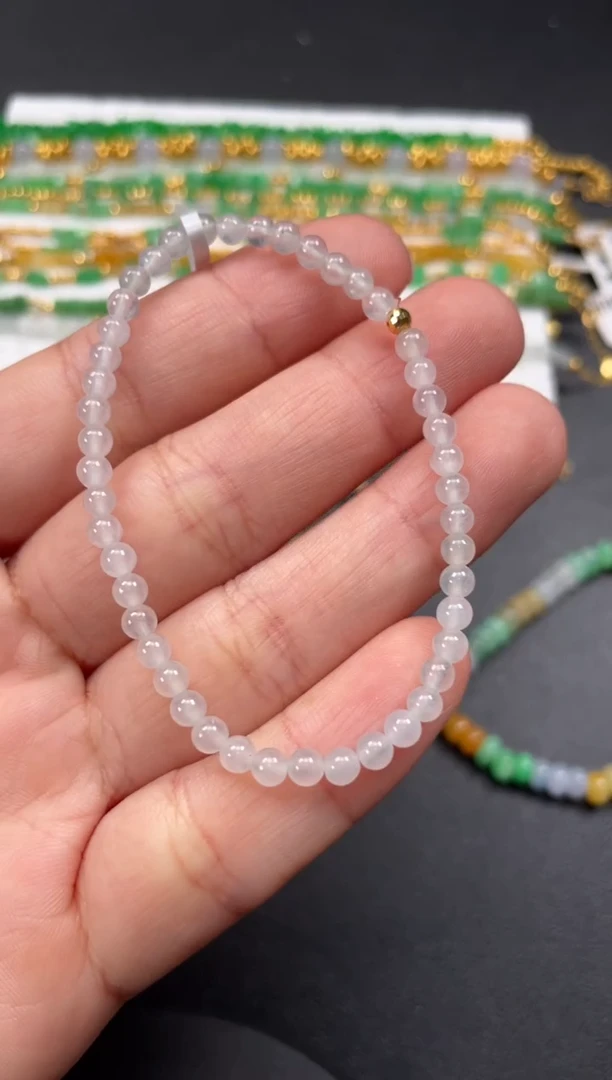 套链18K金镶嵌翡翠一条   P564