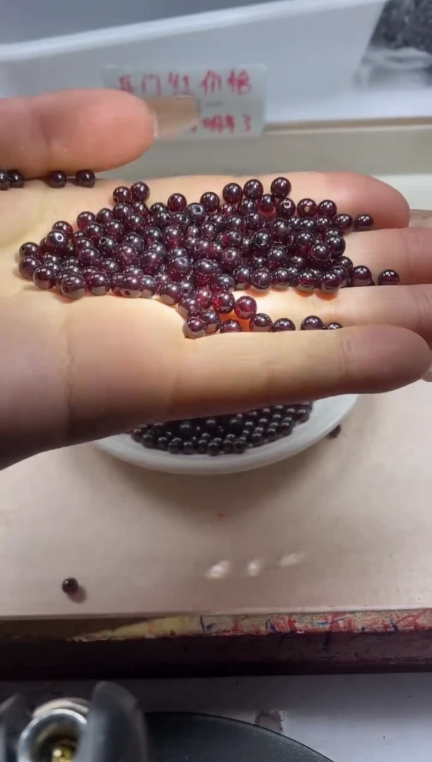 【闪购商品】石榴石颈饰未镶嵌w206石榴石5mm*40颗