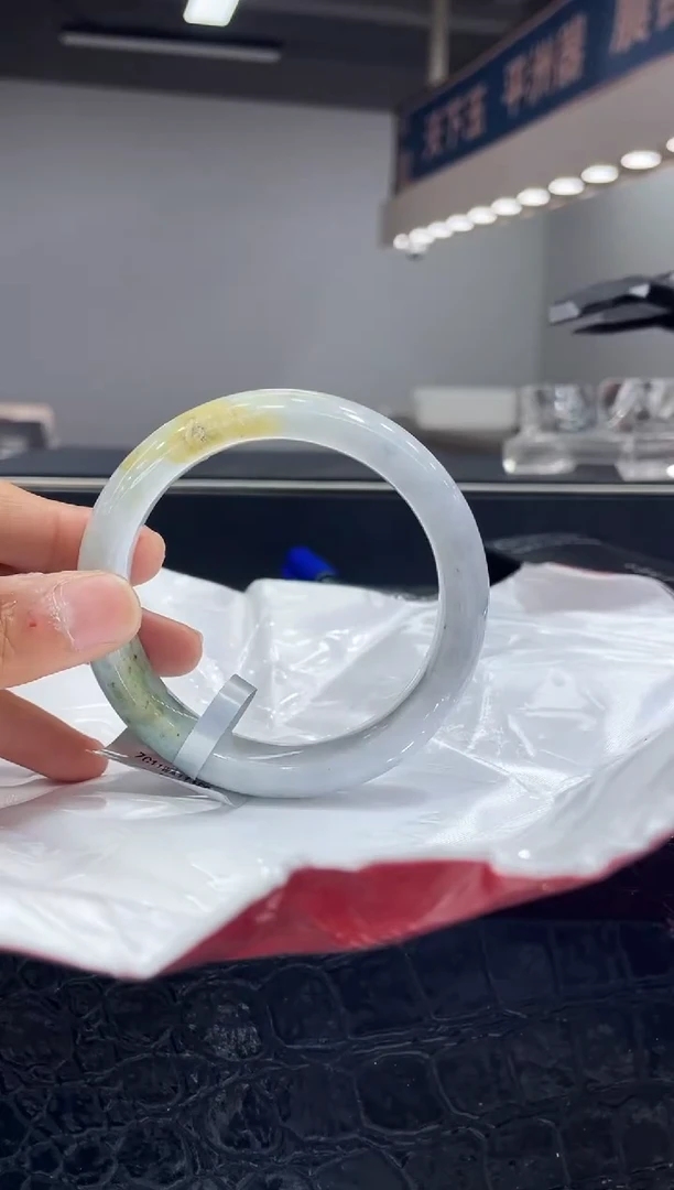 未镶嵌手镯翡翠5