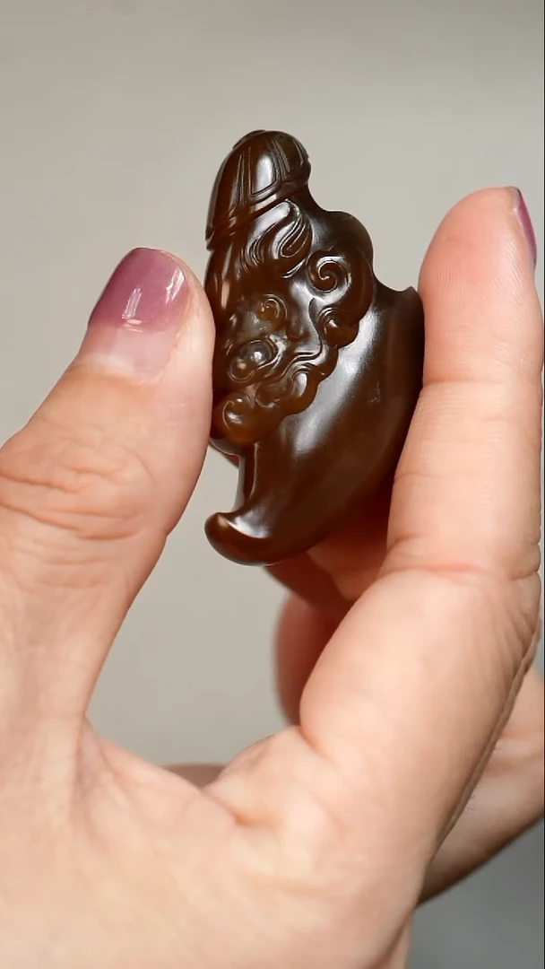 未镶嵌和田玉挂件龙斧