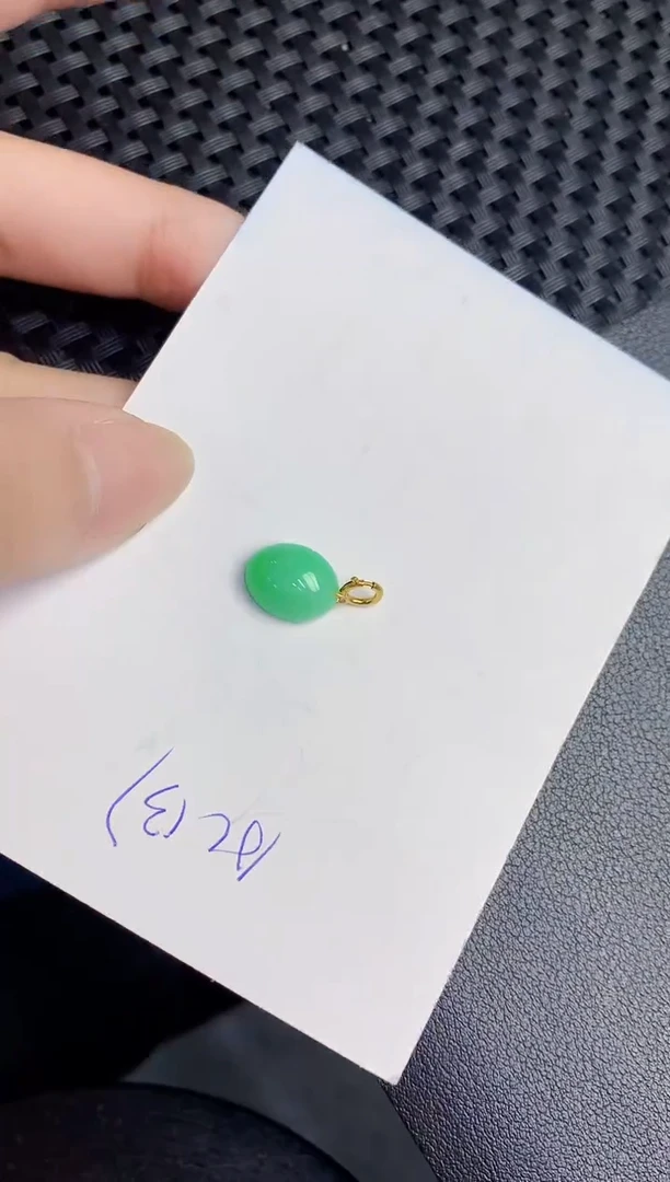 翡翠未镶嵌颈饰000000000