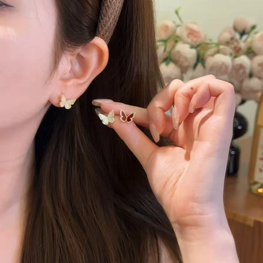 铜合金锆石耳饰 早秋复古气质闪锆蝴蝶耳钉女轻奢百搭耳环耳饰