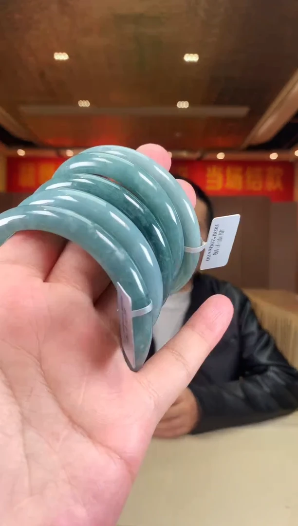 【闪购商品】定制翡翠未镶嵌多样性发货（只发一件) *d6