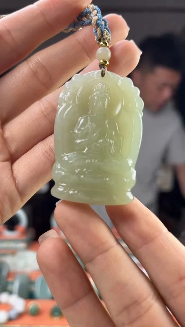 和田玉未镶嵌颈饰佩佩