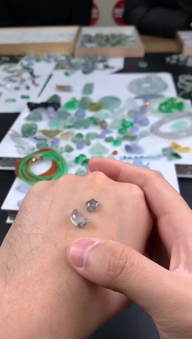 【闪购商品】定制翡翠未镶嵌翡翠