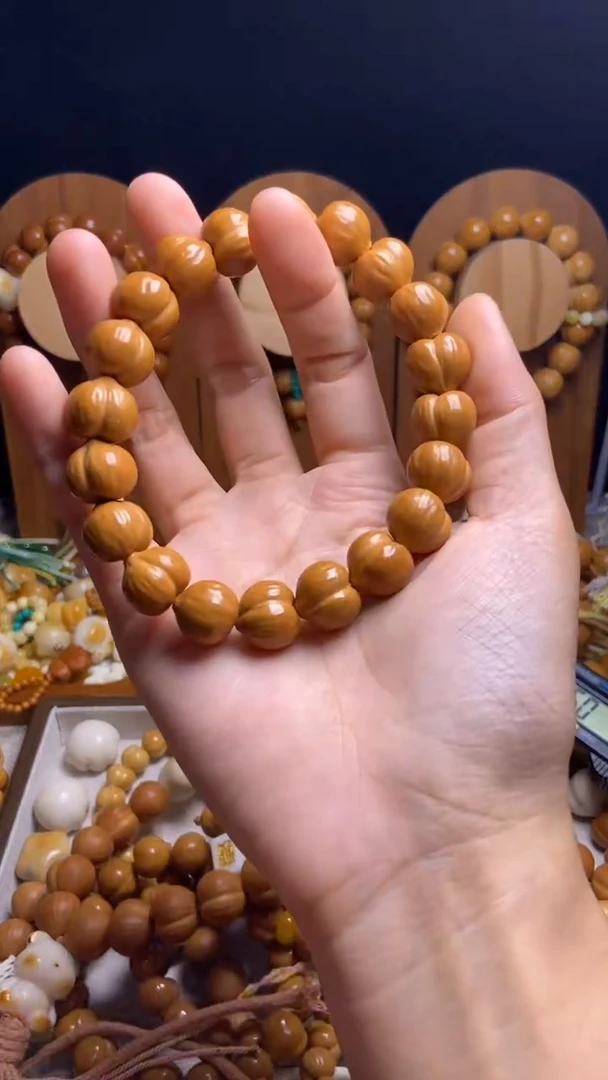 手串猴头核桃不**腻全品龙炎星星小熊三通复古风流苏手持