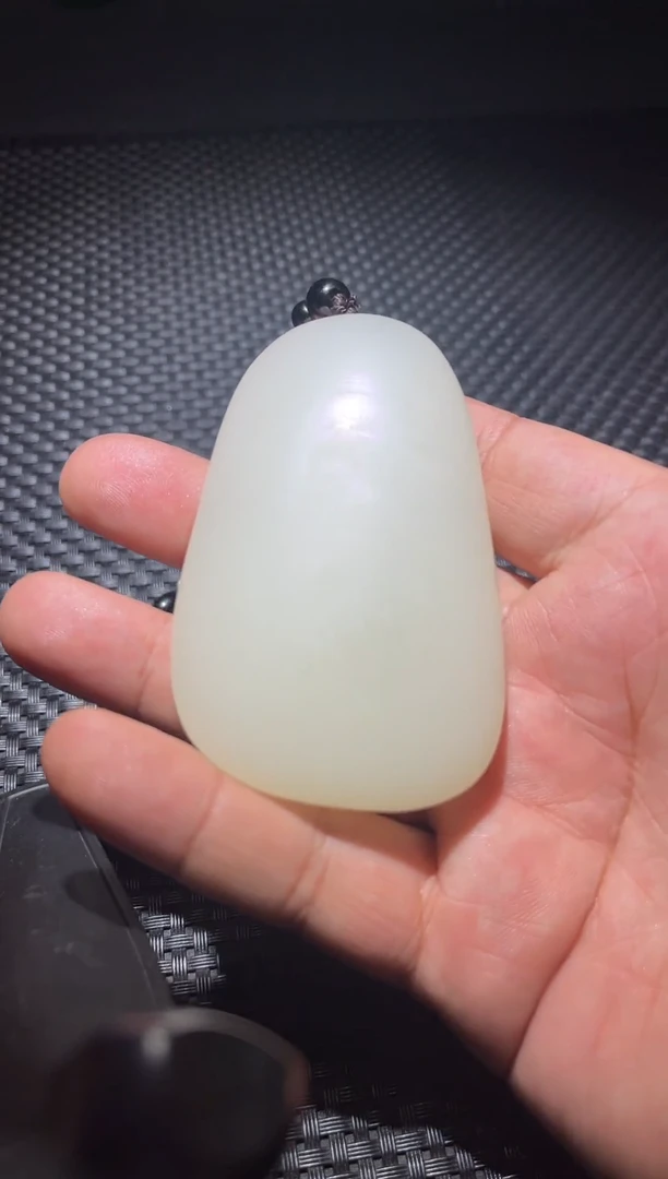 未镶嵌和田玉挂件4