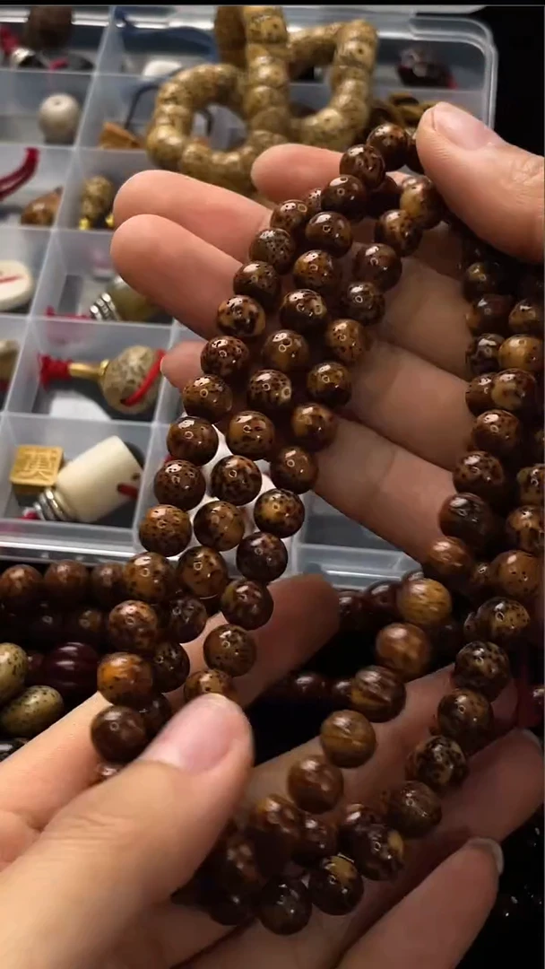 吊坠星月菩提释*精工级浅珀正圆8长串