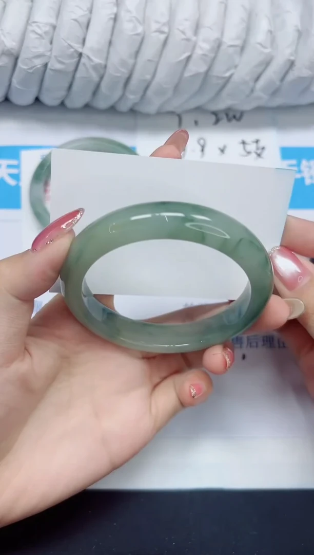 石英质玉手镯未镶嵌121/60.2