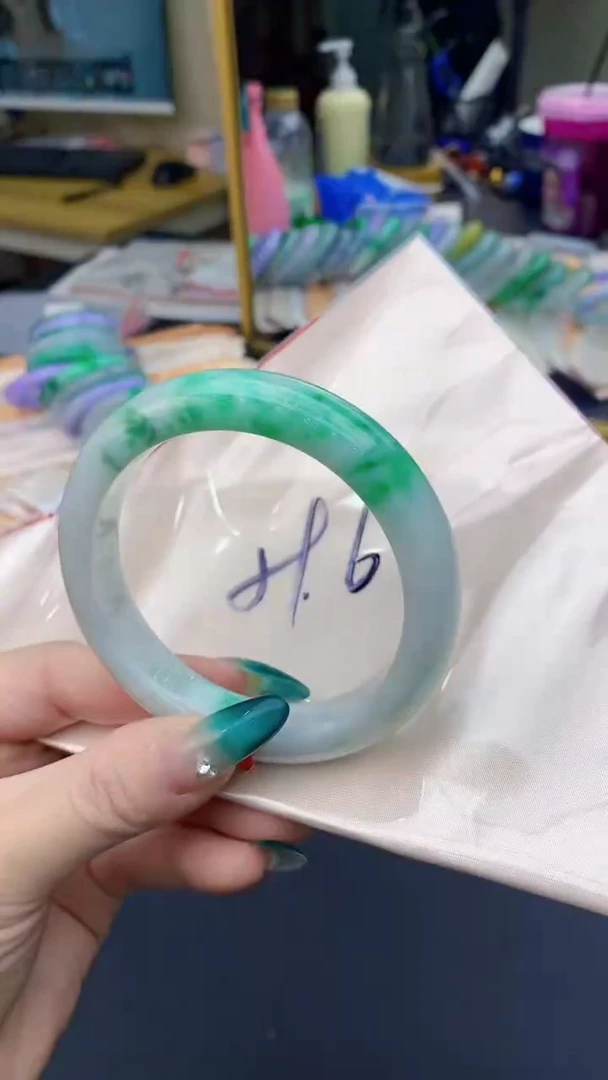 【闪购商品】翡翠手镯未镶嵌0464688705