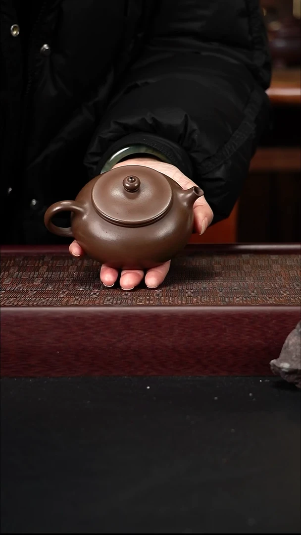 茶壶紫砂ZXM某革紫寒江