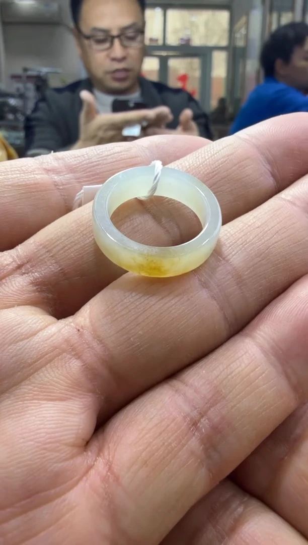 未镶嵌戒指和田玉卡17.7戒圈