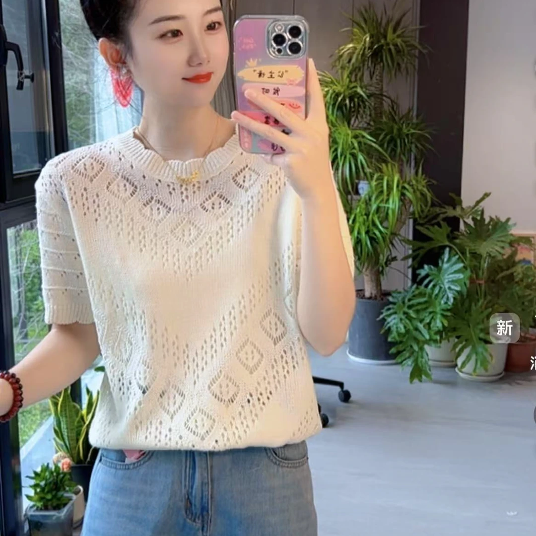 圆领纯色镂空套头针织短袖