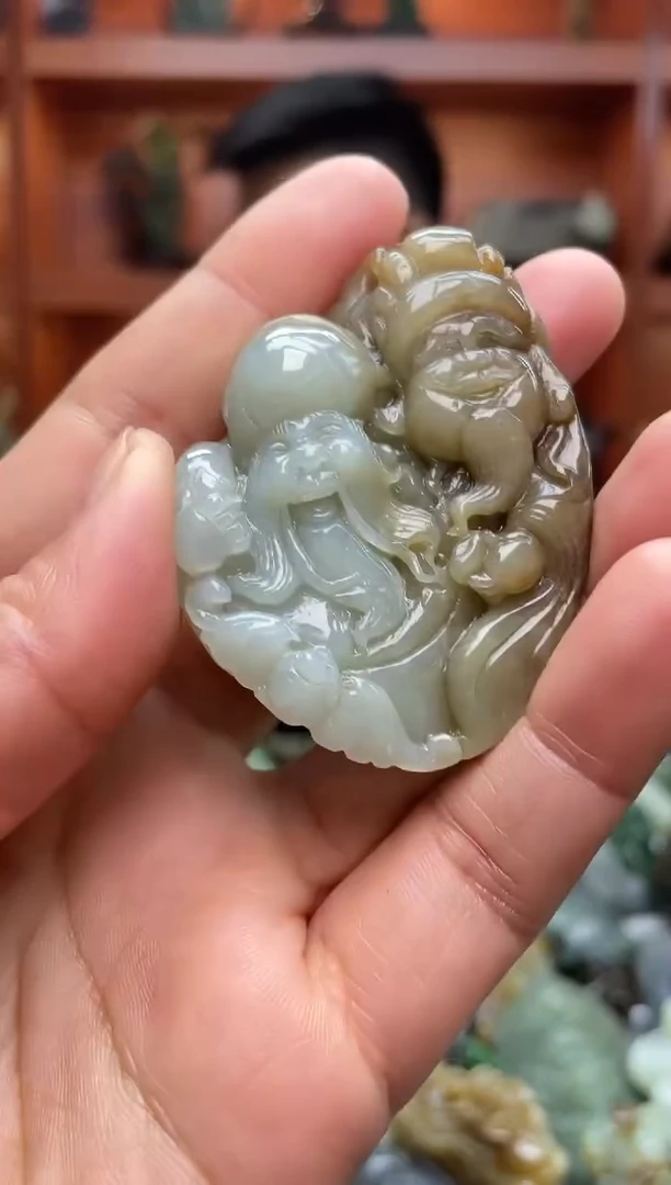 未镶嵌和田玉把件1