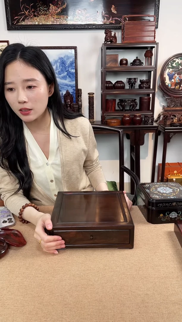 红酸枝木类成套家具茶盒