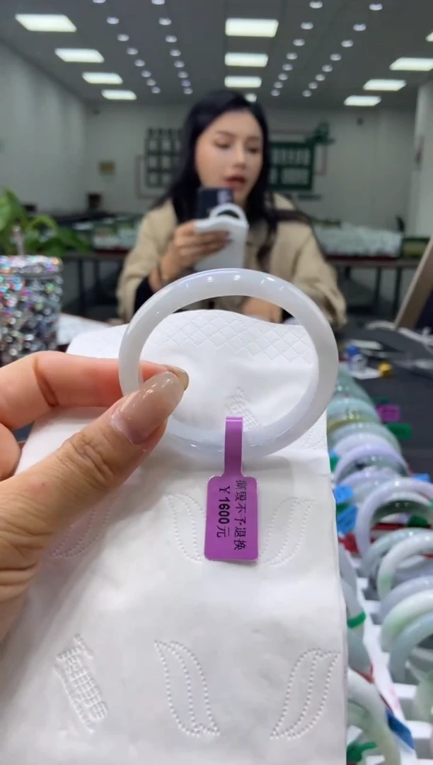 未镶嵌手镯翡翠0001056