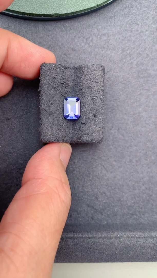 裸石未镶嵌坦桑石1.7ct坦桑BC