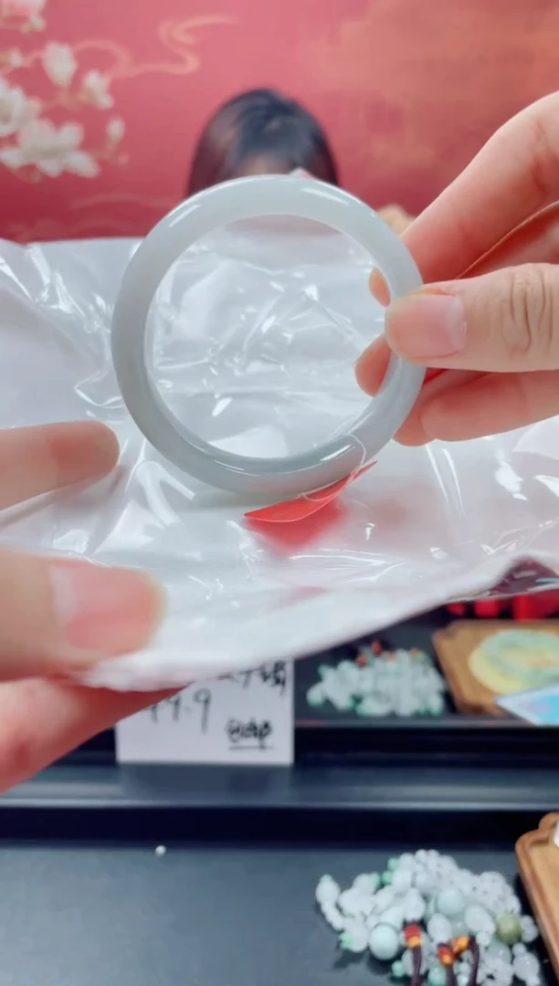 翡翠手镯未镶嵌G 5051正圈 4638