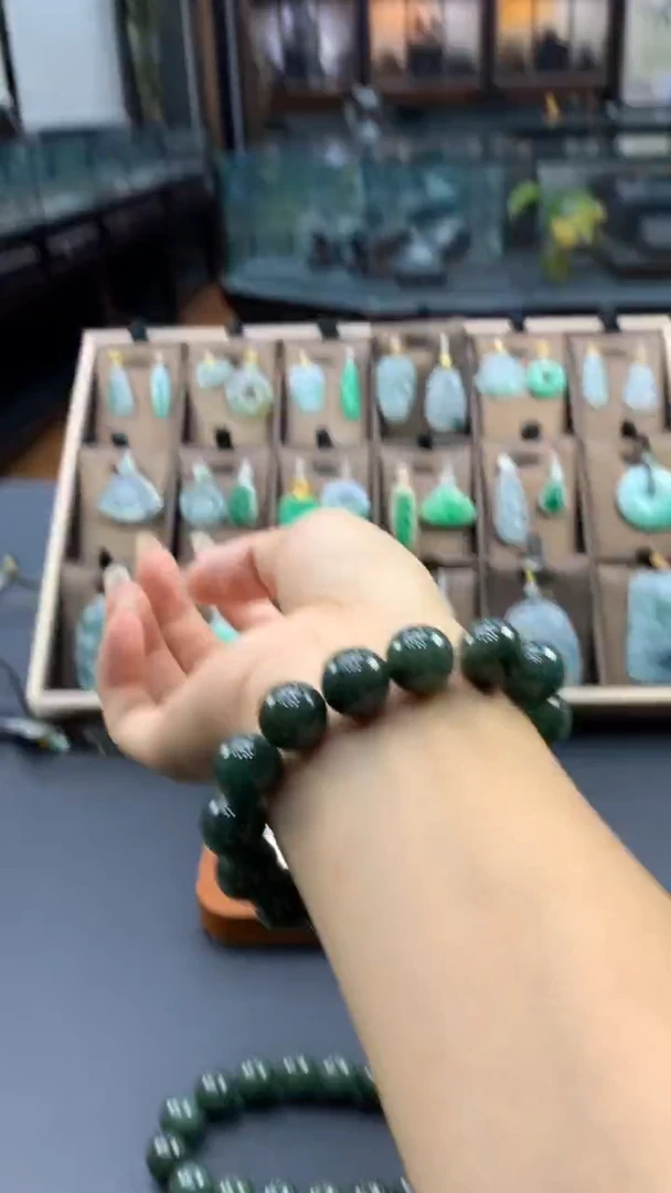 未镶嵌手串翡翠手串