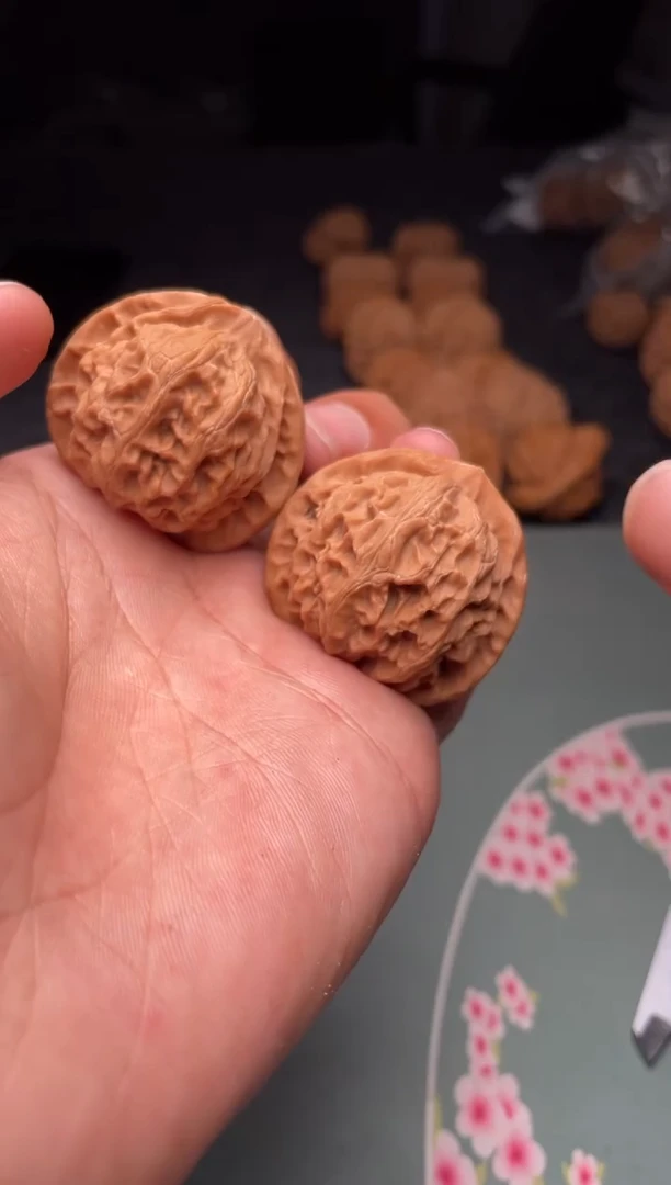 把件文玩核桃a75    宫灯   38尺