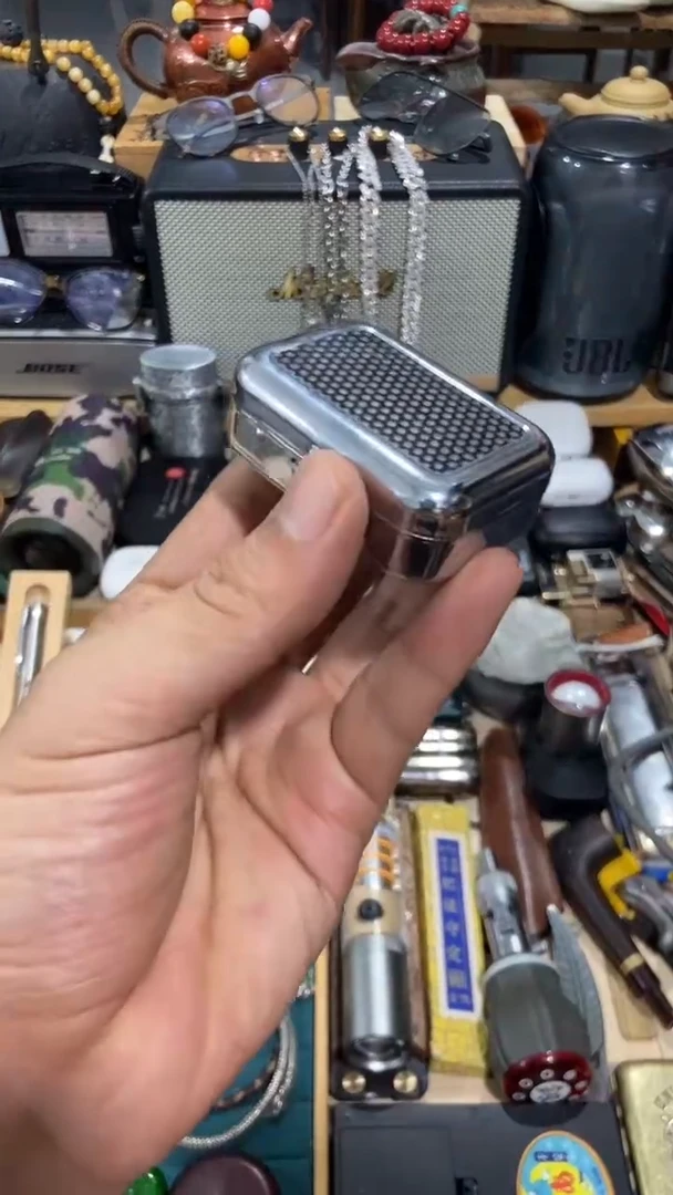 瓷片闪购商品  如图所示