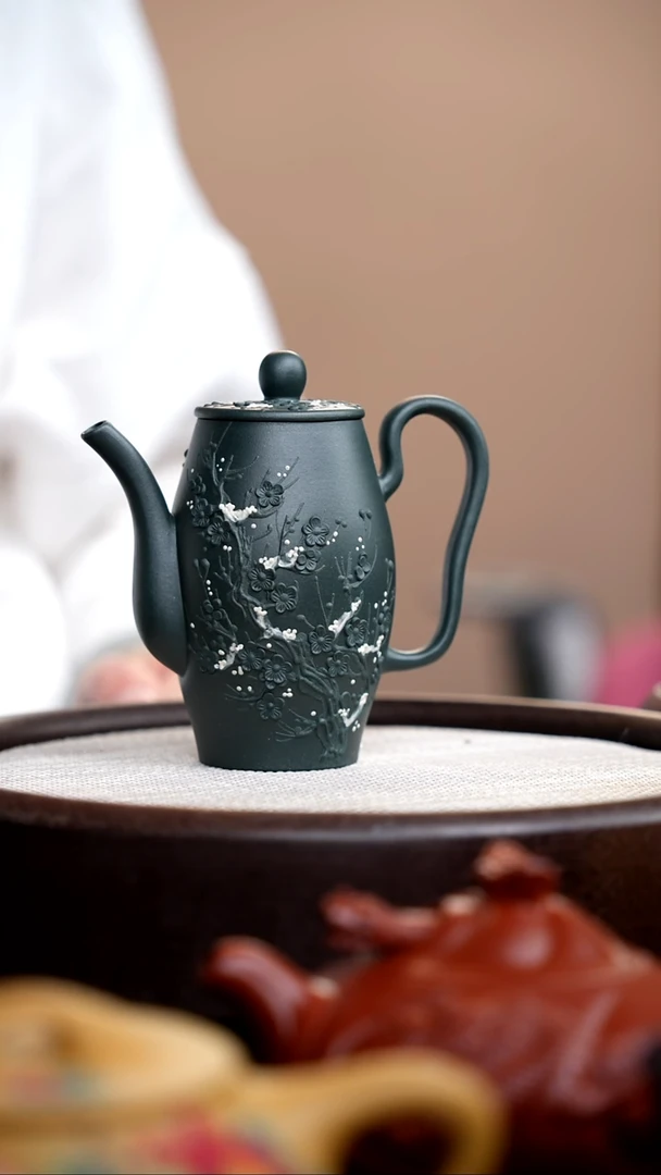 茶壶紫砂九龄君子兰高宫灯堆梅雪景