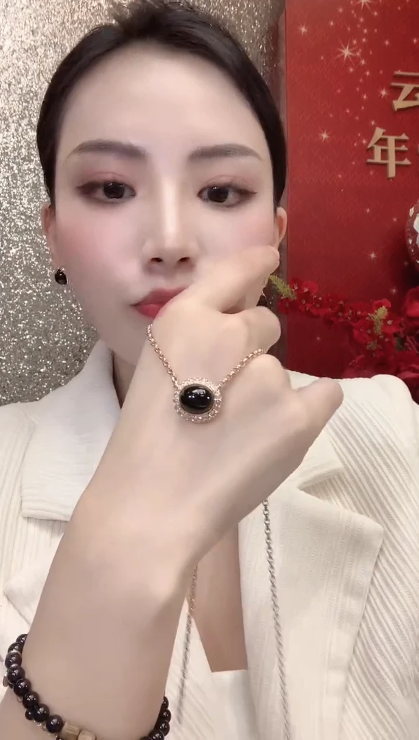 套链18K金镶嵌翡翠D51