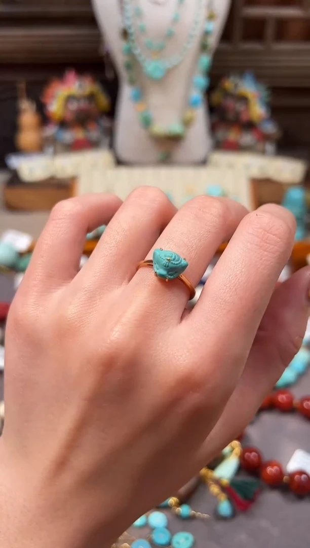 18K金镶嵌绿松石戒指绿松石戒指