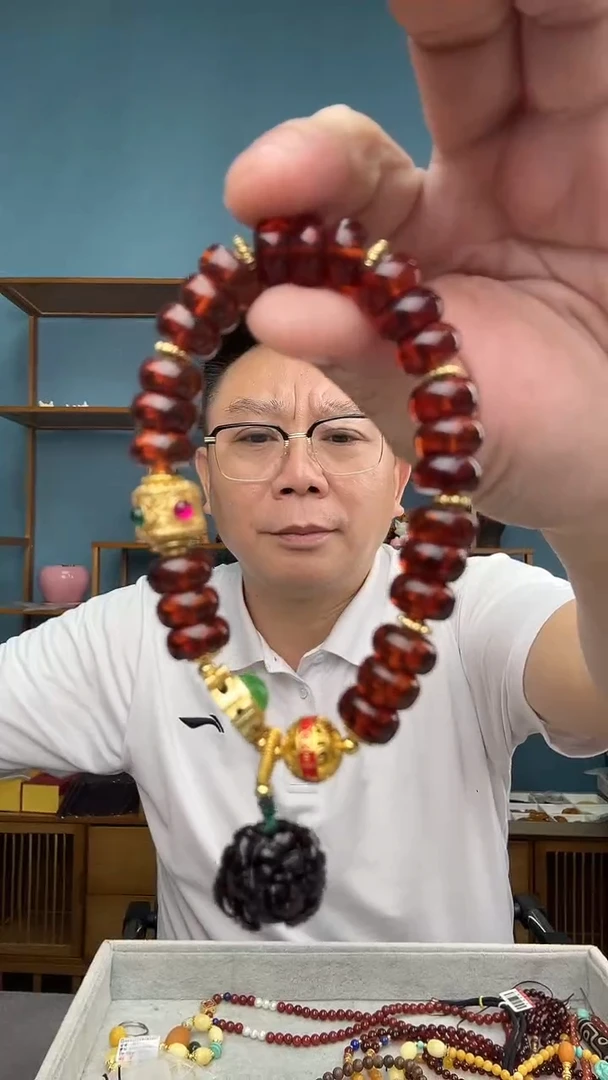 裸石琥珀未镶嵌40（有瑕介意勿拍）