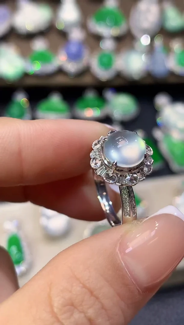 18K金镶嵌戒指翡翠C17