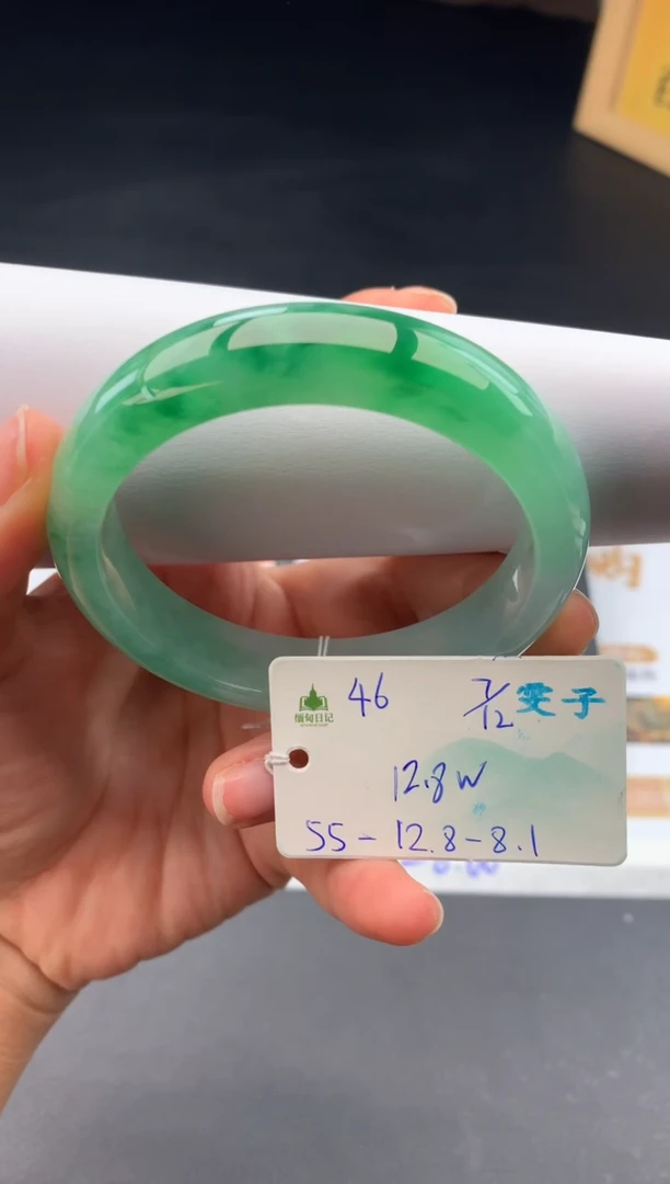 未镶嵌手镯翡翠翡翠自带#送人#，假一赔三