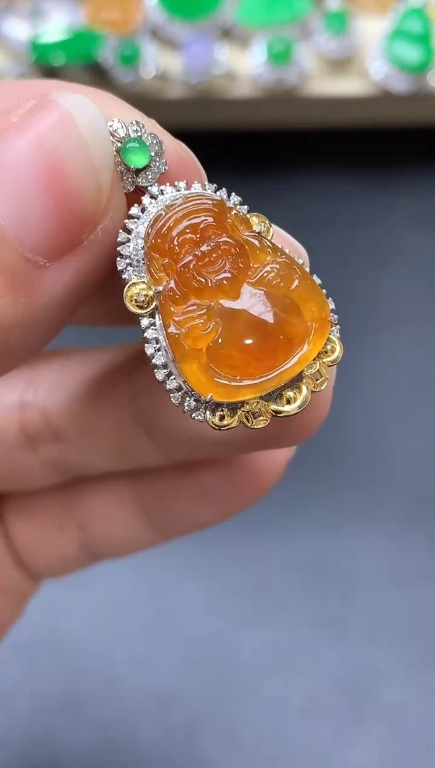 颈饰18K金镶嵌翡翠644-中国好珍宝