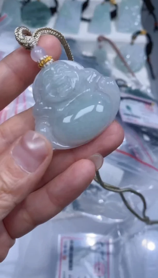颈饰未镶嵌翡翠吊坠