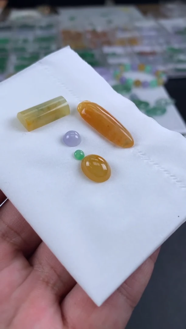 【闪购商品】定制翡翠未镶嵌翡翠