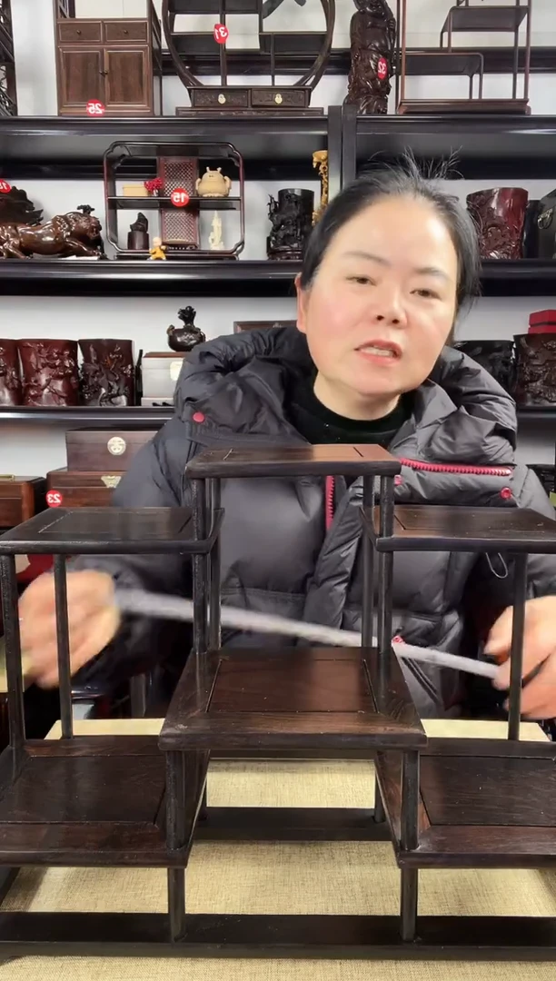 木黑六连老李红木工艺品
