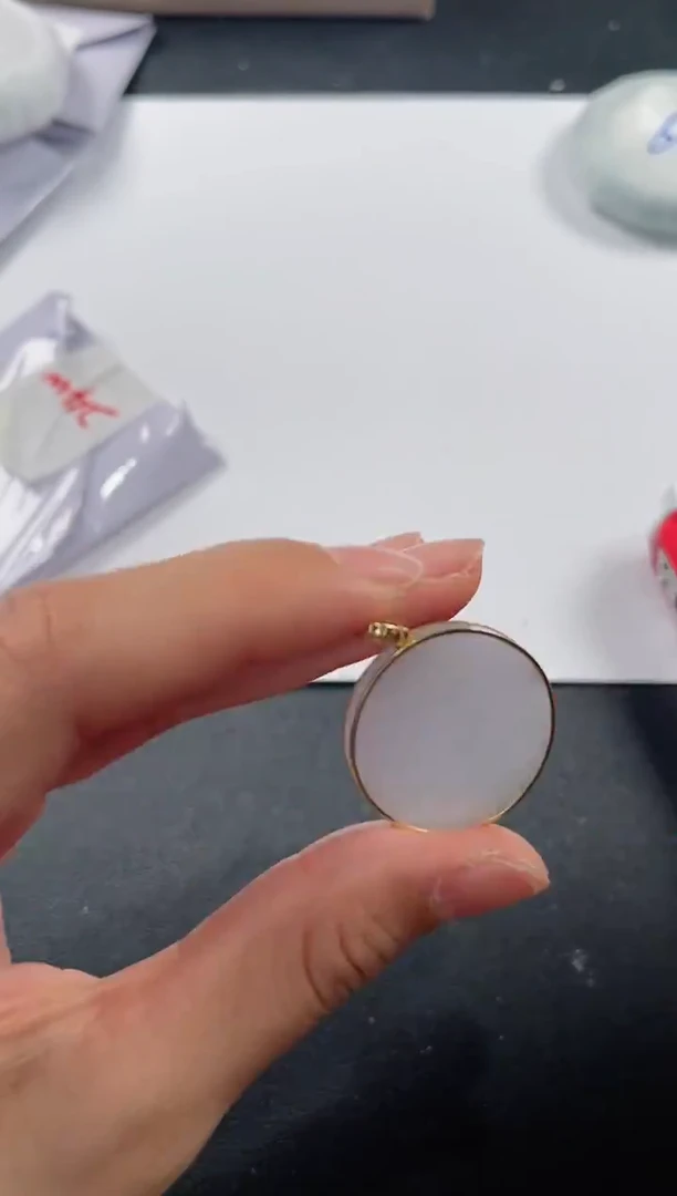 颈饰18K金镶嵌翡翠基地发货H 2990